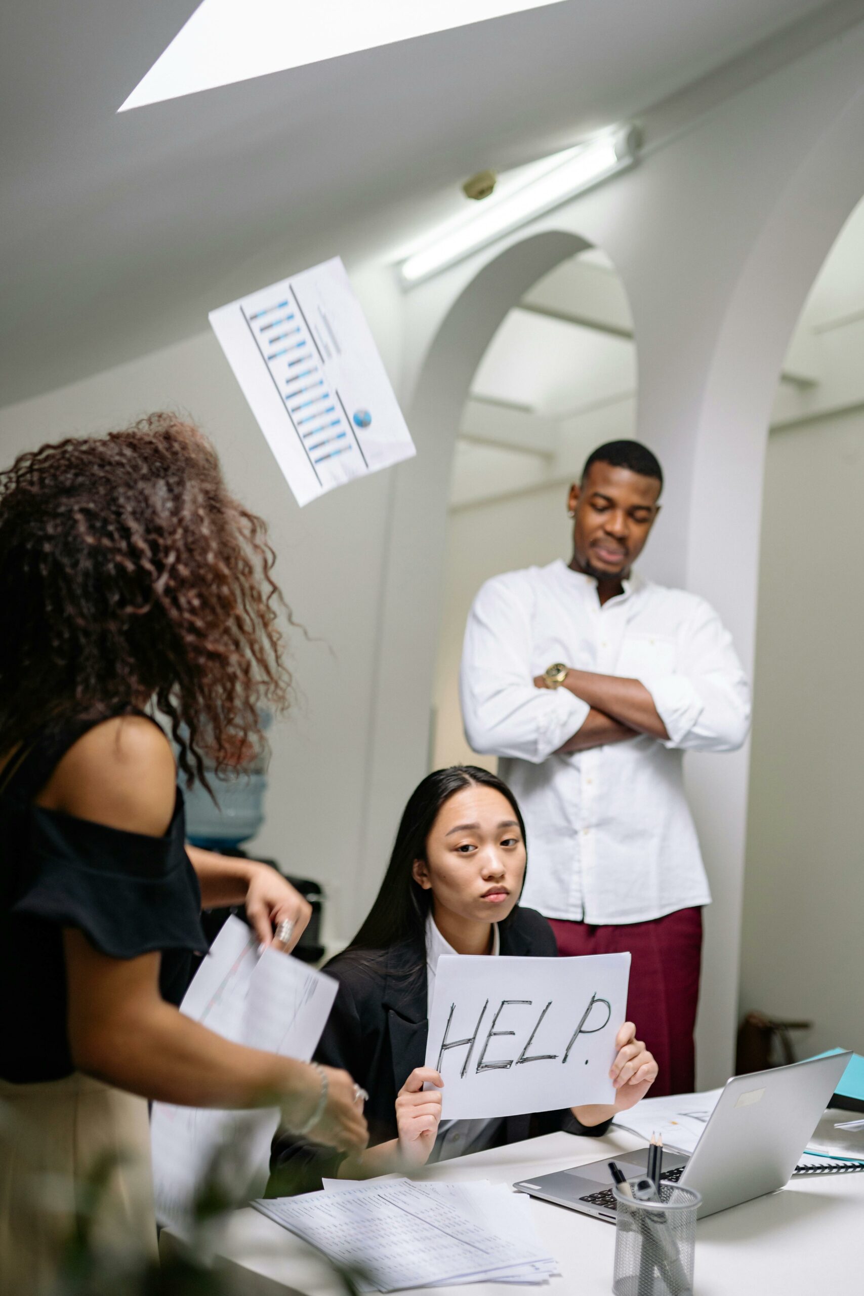 Réorganisation spontanée des rôles en entreprise optiorgconsulting